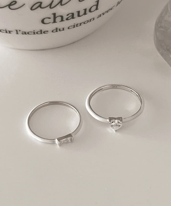 Cubic Zirconia Epoxy Stone Ring