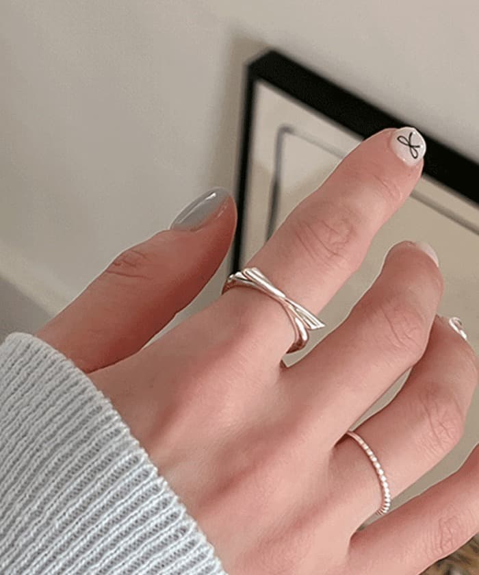 Flat Ribbon Adjustable Ring