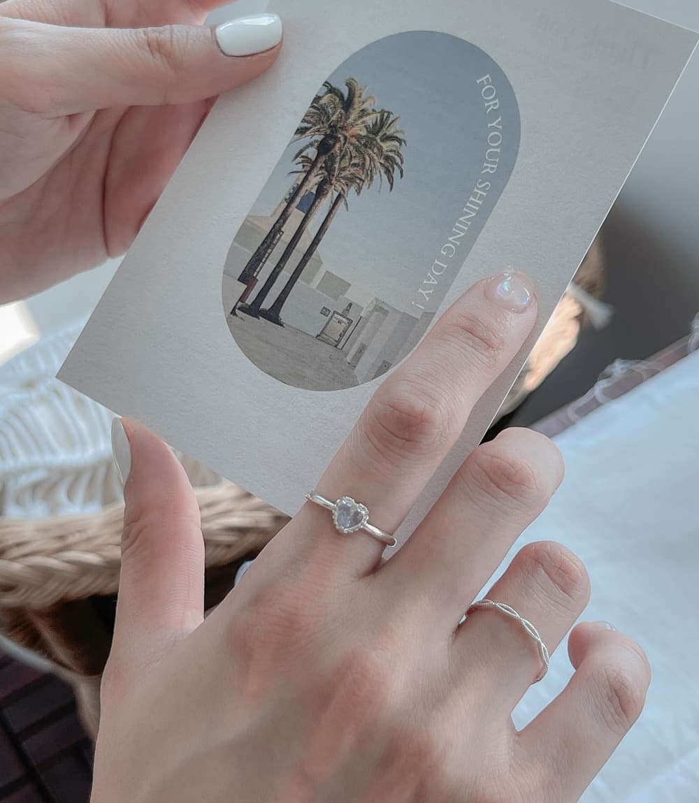 Heart moonstone ring